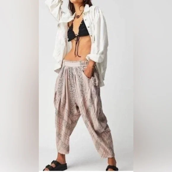 FREE PEOPLE Once Upon Yarn Dye Boho Harem Ankle Pants in Keepsake Lilac Size XS - Picture 2 of 11